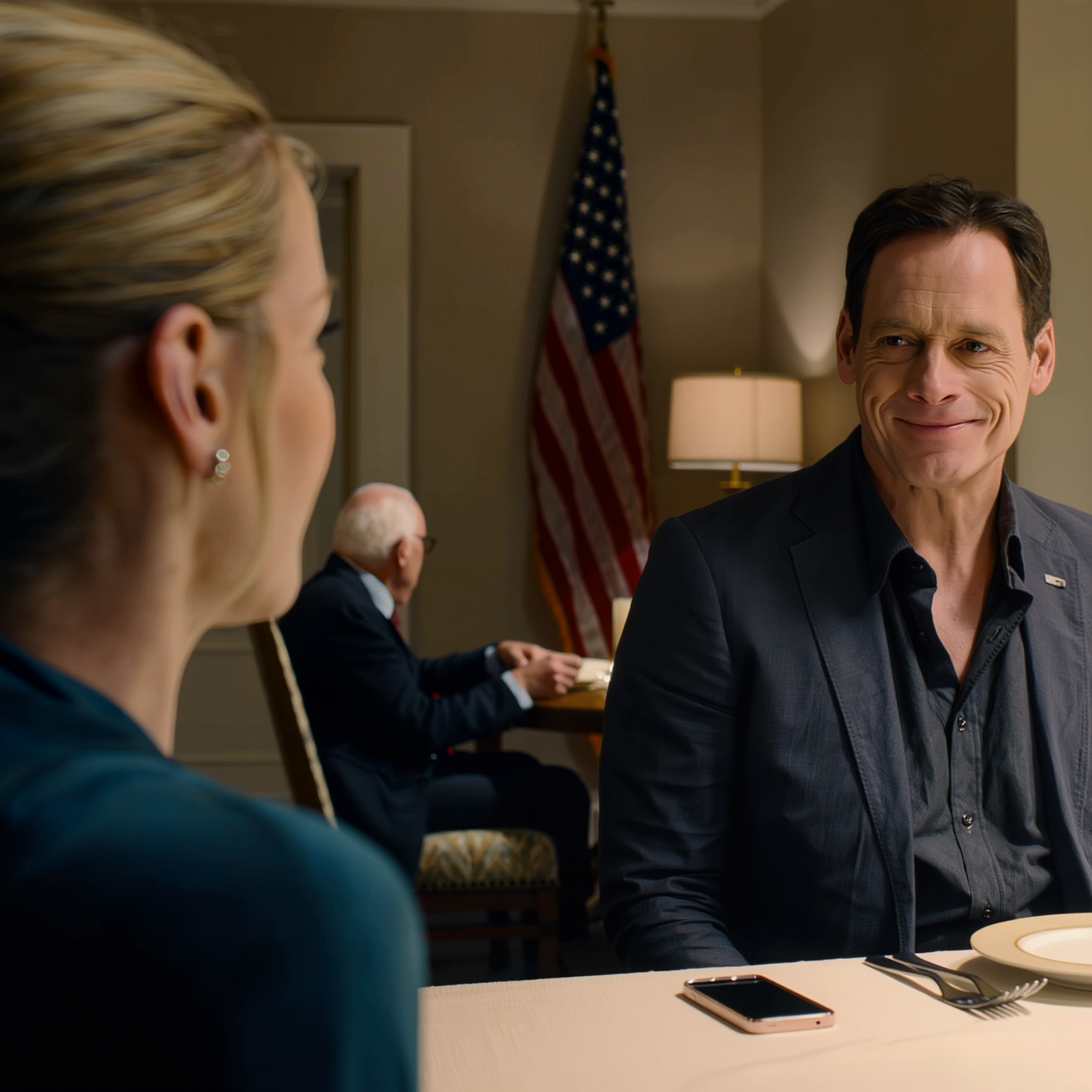 Je n’aurais jamais imaginé que la personne qui surveillait les allées et venues dans mon appartement, qui savait où était caché le coffre-fort et qui avait osé forcer la serrure de mon bureau, serait mon propre frère ; mais le véritable choc n’était pas ce qu’il avait fait, c’était que quelques heures plus tard, il était encore assis à table, levait son verre et parlait comme s’il était sur le point de changer de vie, comme si ce qu’il venait de prendre n’était rien de plus qu’une affaire de famille dont tout le monde pouvait rire.