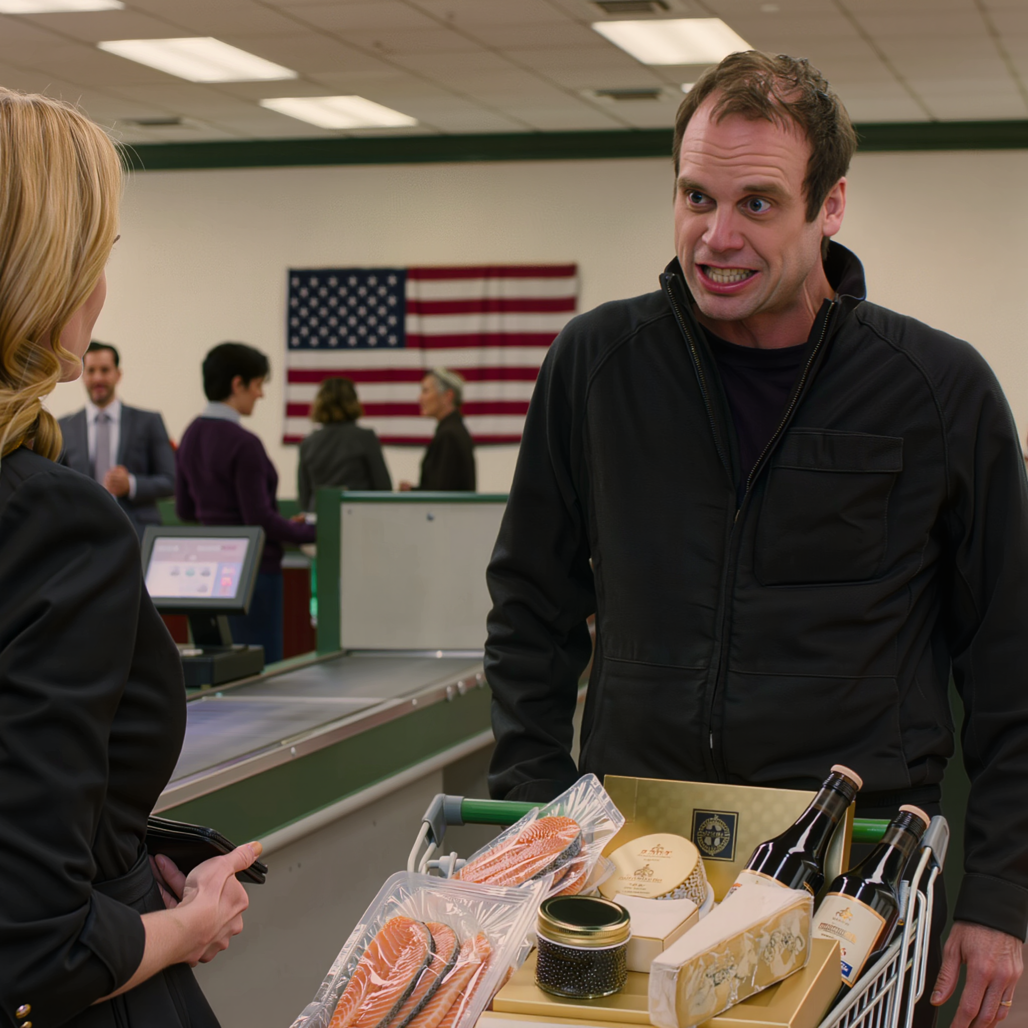 Au milieu d’une tente de mariage illuminée de guirlandes lumineuses aux tons chauds, mon frère leva son verre en riant : « Merci pour l’argent, mais personne ne veut d’un concierge sur les photos de mariage ! » J’acquiesçai simplement et quittai la pelouse comme si de rien n’était. Mais dès le lendemain matin, les téléphones de toute la famille sonnaient sans arrêt, et le dîner du samedi suivant devint soudain un lieu où plus personne n’osait rire.