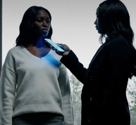 Min mamma skrattade: ”Du kommer aldrig att få ett hus som din systers.” Min pappa nickade bara, och min syster retade: ”Du är avundsjuk, eller hur?” Så jag bjöd in henne på te. I samma sekund som hon kom ringde hon panikslaget till vår mamma: ”Hallå – du måste se det här rätt.”