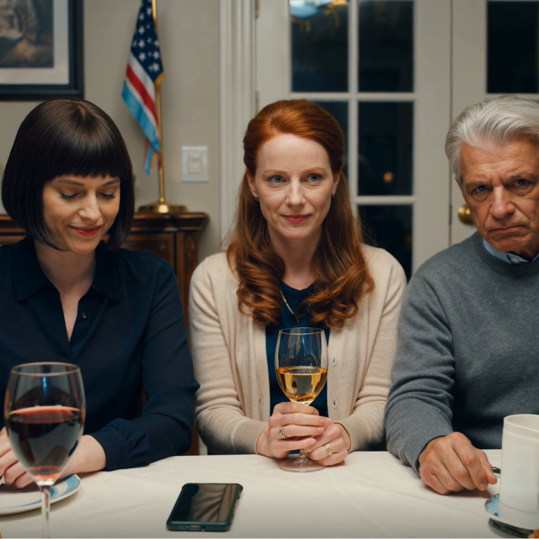 A fiam és a menyem titokban haltak meg — amíg el nem látogattam azt a házat, ahová megtiltották, hogy belépjek!