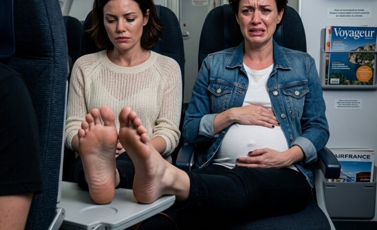 Enceinte, épuisée et coincée à côté de la passagère la plus impolie du monde – ses pieds nus sur ma table ont mené à un karma si parfait que tout l’avion a acclamé !