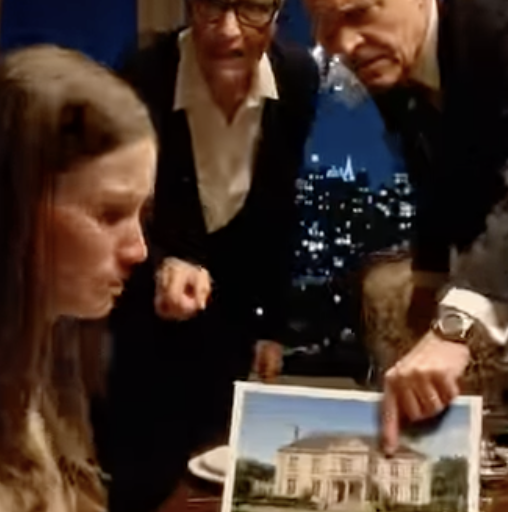 Au dîner de Thanksgiving, ma grand-mère m’a pointé du doigt et m’a demandé pourquoi un couple de personnes âgées vivait dans la maison de vacances à un million de dollars qu’elle m’avait achetée.