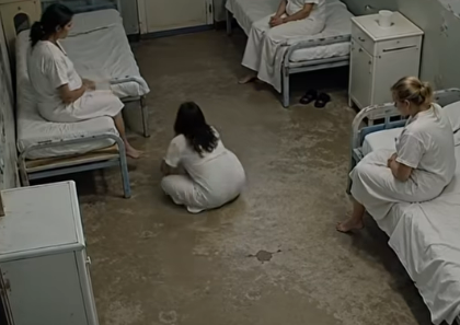 Frauen in einer psychiatrischen Klinik wurden nacheinander schwanger: Die Ärzte installierten eine Kamera, um zu verstehen, was hier vor sich geht 😮😮