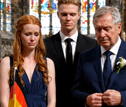 Mein Vater sagte, ich sei für ihn tot, als ich 16 war und schwanger war. Bei der Beerdigung meiner Mutter grinste der Vater, der mich aus dem Haus gejagt hatte, als er mich in meiner marineblauen Uniform sah, und zischte: “Endlich hast du deine Lektion gelernt”, in der Erwartung, dass ich zusammenzucke, bis ich ihm direkt in die Augen sah, ein leises Wort sagte und mein Mann einen Schritt vortrat, sodass das Lächeln meines Vaters verschwand.